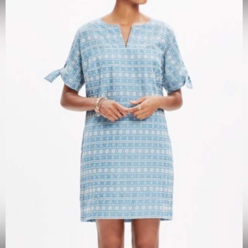 Madewell blue & ivory embroidered fully lined shift dress in size‎ XS. K10